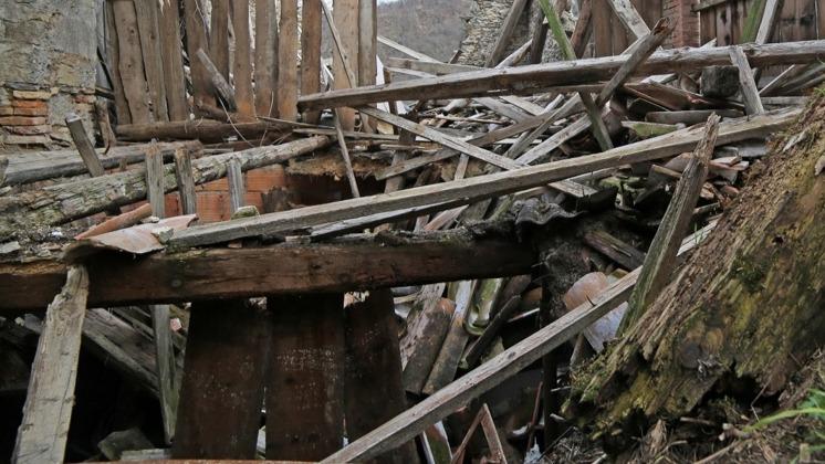 Desastres de tornados recientes en América del Norte: luchas y esperanzas en la oscuridad